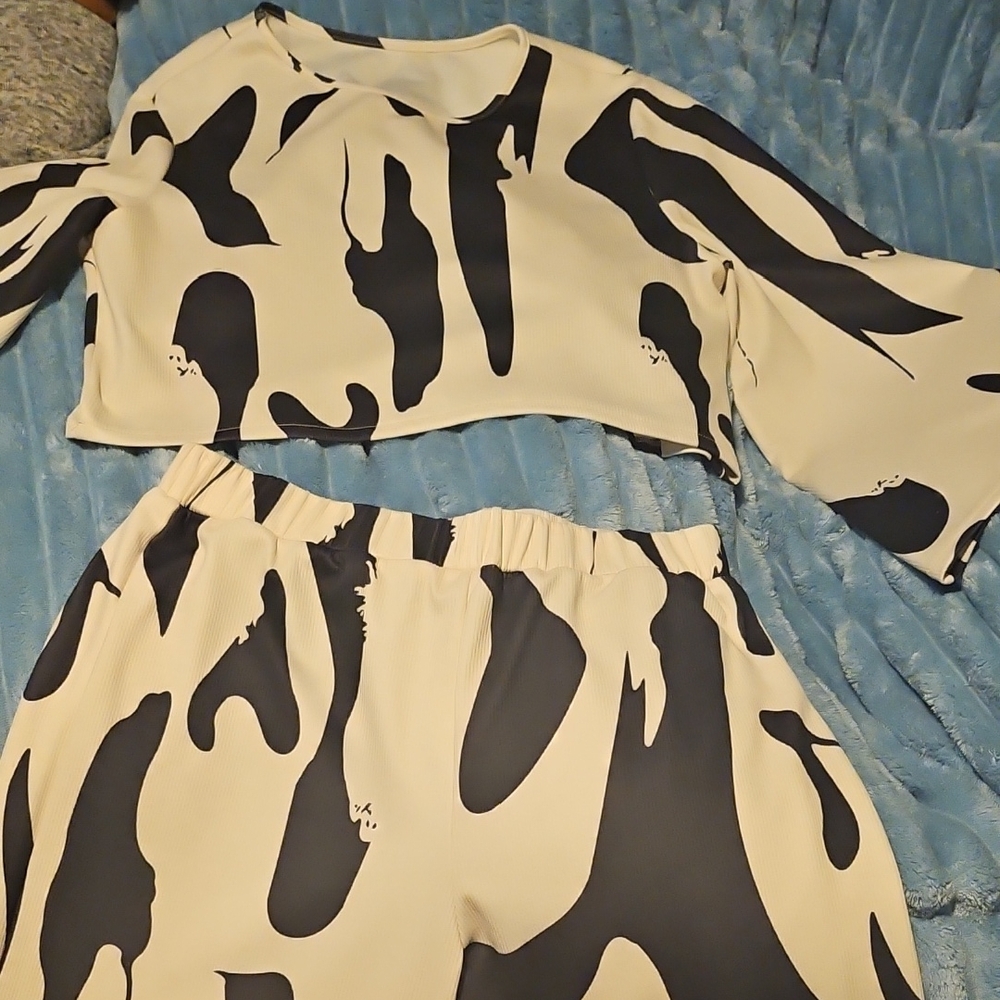 Black and White Abstract Print Two-Piece Set